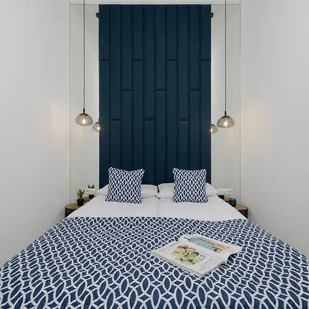 Dietla One Bedroom Apartments With Air Conditioning & Balcony By Noclegi Renters-3